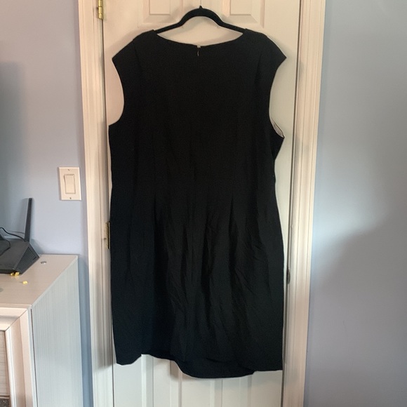 Girl Boss! - Picture 4 of 5